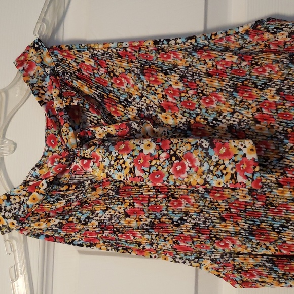 Pleione Floral Cinched Sleeveless Blouse with Tie Back XS NWOT - Picture 6 of 8